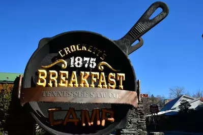 Crockett's Breakfast Camp in Gatlinburg TN