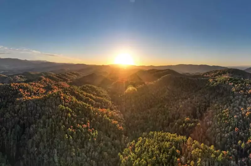 mountain view from foothills parkway