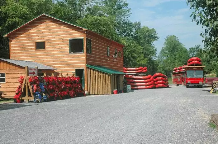Smoky Mountain Outdoors white water rafting Gatlinburg TN
