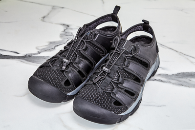 water shoes with laces and heel strap