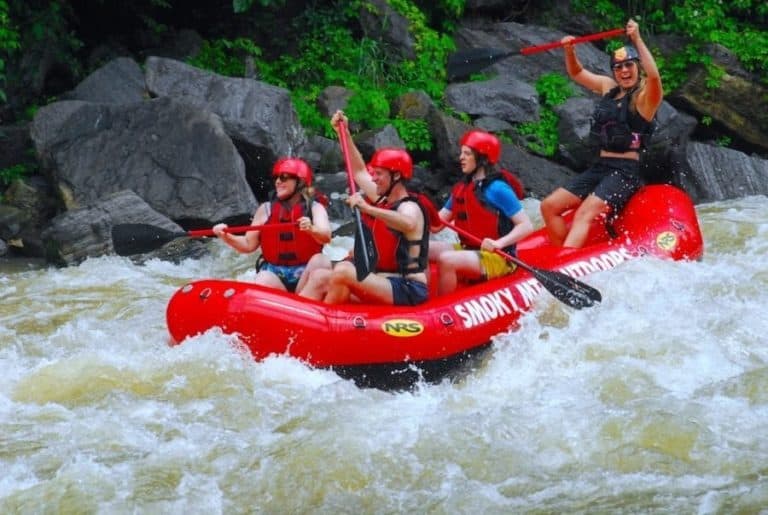 4 Best Ways to Enjoy Gatlinburg Whitewater Rafting with Smoky Mountain