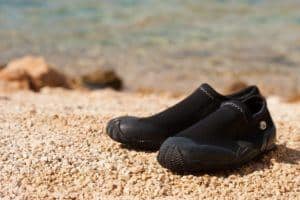 Protective water shoes