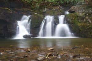 baskins creek falls in the smoky mountains