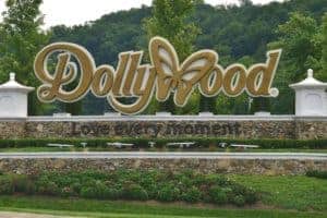 Dollywood entrance sign