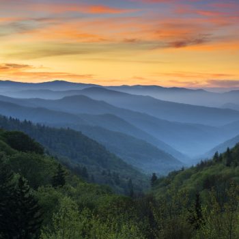 Blue and green scenery of the Great Smoky Mountains National Park
