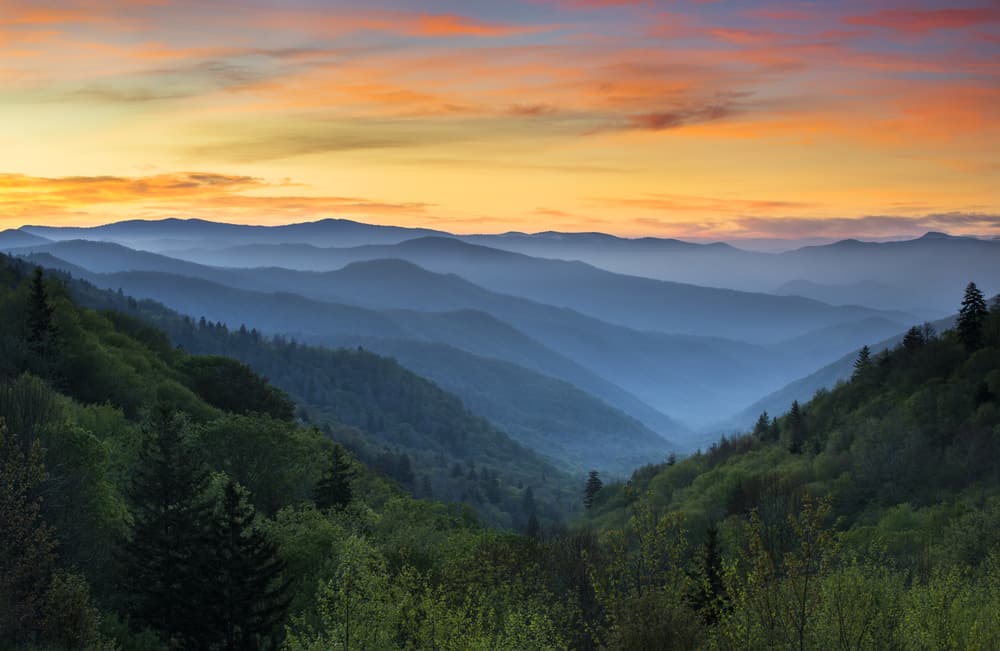 Blue and green scenery of the Great Smoky Mountains National Park