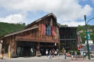 sugarland distillery co in gatlinburg