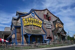 Hatfield & McCoy Dinner Feud in Pigeon Forge