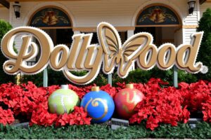smoky mountain christmas dollywood